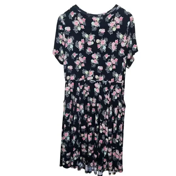Torrid Black with Pink Floral Super Soft Knit Dress Size 1X (14) - Picture 8 of 8